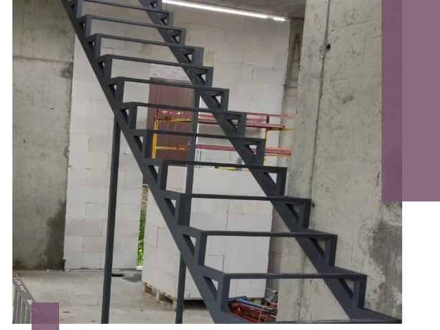 Демонтаж металлических лестниц в Череповце быстро и безопасно