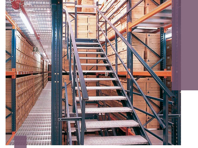 Лестницы складские прочные и безопасные под ключ в Череповце