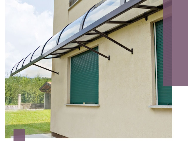 Козырьки над окнами в Череповце — изготовление и монтаж по выгоде