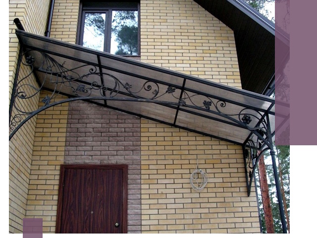 Односкатные козырьки из металла под ключ в Череповце