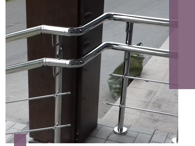 Монтаж поручней из нержавеющей стали в Череповце качественно и быстро